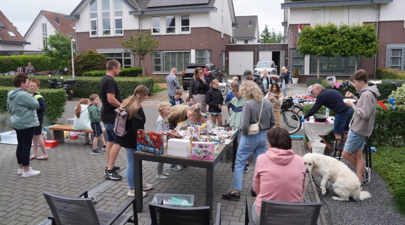 Tafel in de Tuin, foto Arjan Tien