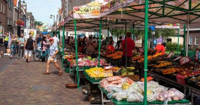 Donderdagmarkt 2022 in de Kruisstraat, foto Hans Wolff