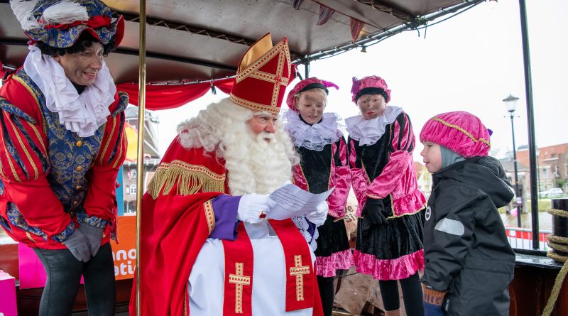 Ontmoeting met Sinterklaas op de Pakjesboot LdH