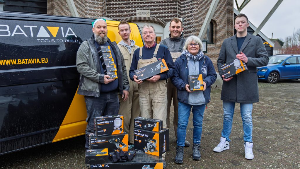 Mooie gift voor molen de Weert, foto aangeleverd