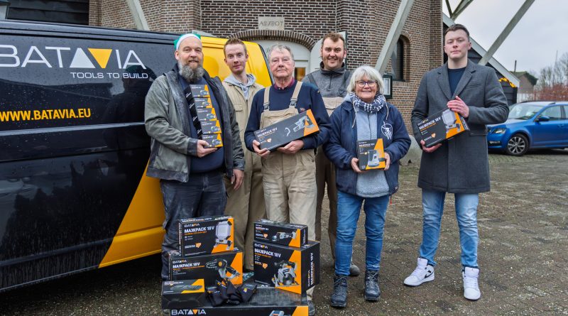 Mooie gift voor molen de Weert, foto aangeleverd